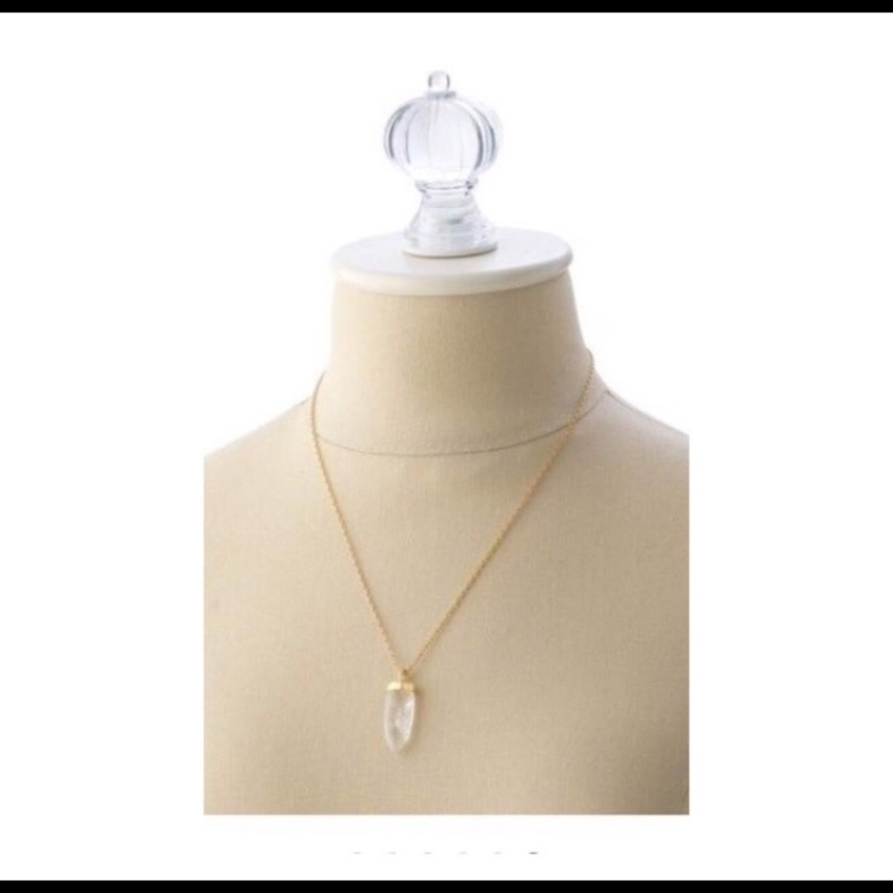 :: Stella & Dot💫Gold+QuartzAria Pendant Necklace Retired - Picture 9 of 12